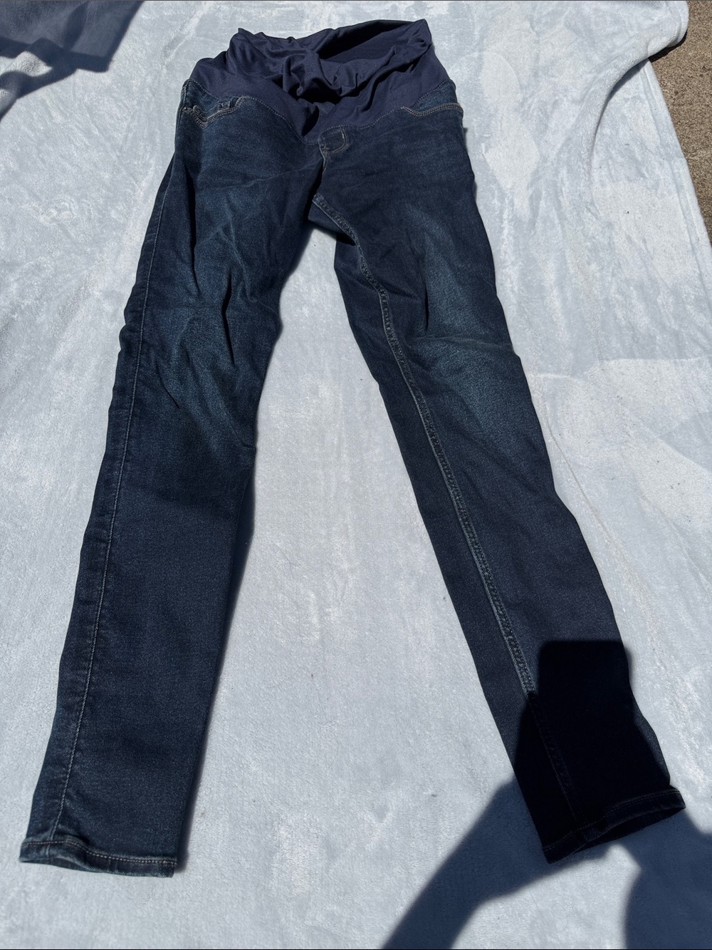 Old Navy Navy Maternity Skinny Jeans with Full Panel